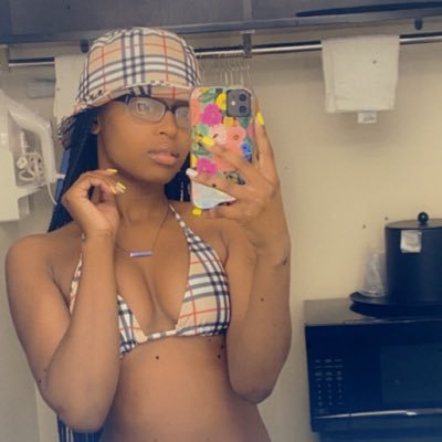 s(u)cces Depends on The Second Letter 📌 🌈 (G)irls (A)re (Y)ummy 😋👅💦 LLMYSISTER 🕊🧸LLM 🖤💛🕊
