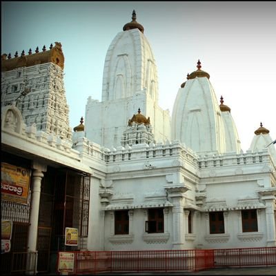 Sharathkumar400's profile picture. Life is short enjoy don't believe in future b🙂