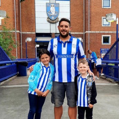 Play bass for sheffield rockers @RoamingSon Love @swfc Live for @adelejdicko Isla Rachel Leo and Tia. My views are my own. Rock n Roll aint noise pollution!!!
