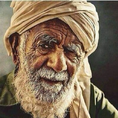 وَإِسْمَاعِيلَ وَإِدْرِيسَ وَذَا الْكِفْلِ كُلٌّ مِّنَ الصَّابِرِينَ وَأَدْخَلْنَاهُمْ في رَحْمَتِنا إِنَّهُم مِّنَ الصَّالِحِينَ