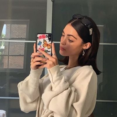 Riaxbb Profile Picture