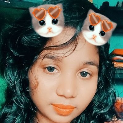 chauhan_sheeMS's profile picture. सांई इतना दीजिए जिसमें कुटुंब समाय।
मैं भी भूखा न रहूं साधू न भूखा जाए।।

🙏🕉️HAR HAR MAHADEV 🕉️🙏
jai jai bhole
Radhe Radhe 🙏
Jai SiyA RaM🙏