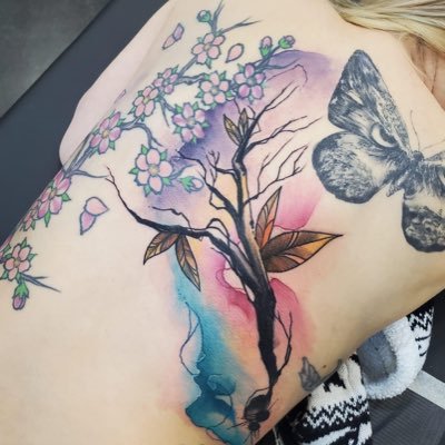 MonoVerde11's profile picture. thank god for daddy issues