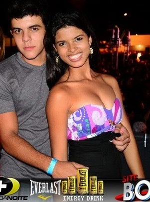 chocolate, música, MSN, namorado, amigos, academia, capricorniana 16 anos e de gênio forte, agora segue ;*