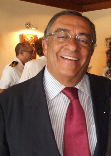 zeoswaldo's profile picture. sou vitoria, sou feliz, sou feriado nacional !!