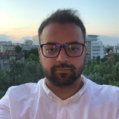 Laurentiu Mitrea, Perfectionist, Passionate about Digital, eCommerce and Technology, Digital Marketing Manager & Freelancer.