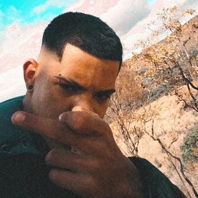 danielxl_z's profile picture. 