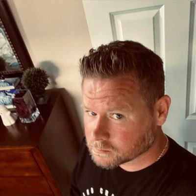 bradsocal's profile picture. 