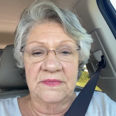 lldssm's profile picture. Love Jesus.