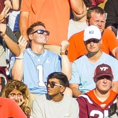 Camtom7's profile picture. 