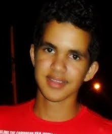 Vivo sem medo de seer feliz \°/
pois estoou préso nuum      REPLAY

entãão viva O agora 
        pqê o AMANHÂ é incerto

Eduh M. Bonno