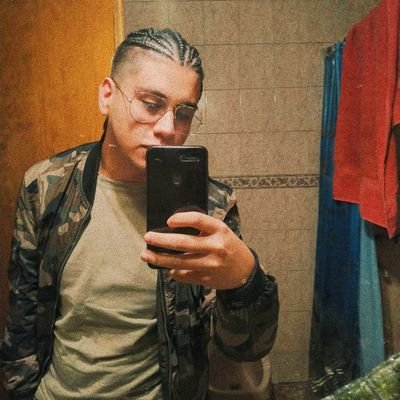 •Estudiante de Veterinaria
•Content Creator for ?
•Streamer affiliated on twitch
https://t.co/6AgONVkXSQ