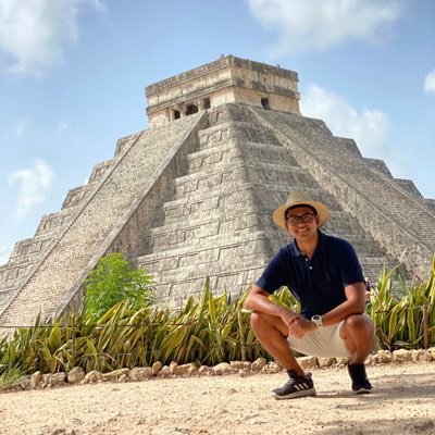 Aficionado del Cine/Amante del Reggaetón/Soy Géminis/ Guayaquil-Ecuador