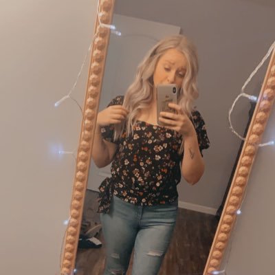 farris_mckenzie's profile picture. It's Liams world and I'm just living in it 💙👶🏻