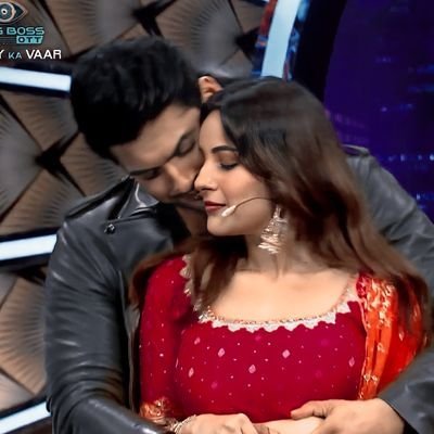 SidNaazNikhil's profile picture. Proud Bharatiya 🇮🇳