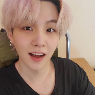 devorahclaexy's profile picture. .