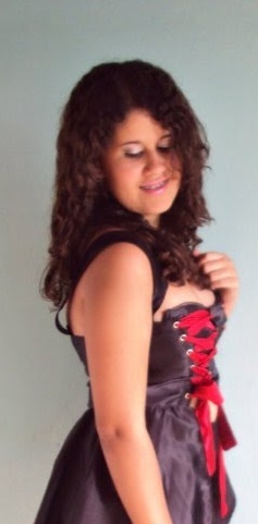 melhor amiga da @ClaRuas ,da @_dannydantas e   do @AndoniB_2   sou louca sim, mais sou feliz, follow-me please? http://t.co/6TKjUL7qec