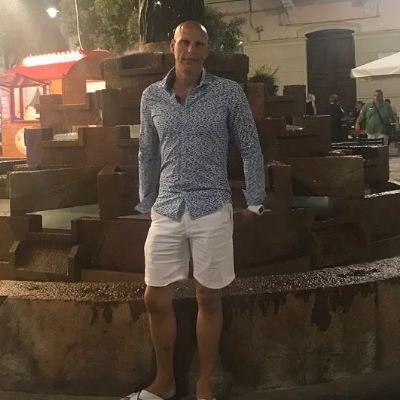 Profesor Educación Secundaria de Geografía e Historia I.E.S Vega de Prado. Licenciado en Historia y en Periodismo. Máster en Comunicación y Educación en la Red