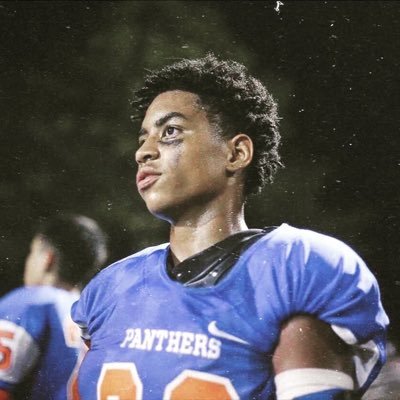 Parkview hs/ C/O 2024❕—-CB——SLOT WR🗣 3.5 GPA💡