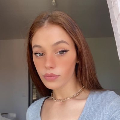 juliettevievil1's profile picture. « Pour être irremplaçable,il faut être différente » ✨{ Coco Chanel}