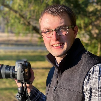 joeyreuteman's profile picture. Landscape photographer with a passion for capturing intriguing moments. Father to two Aussies.