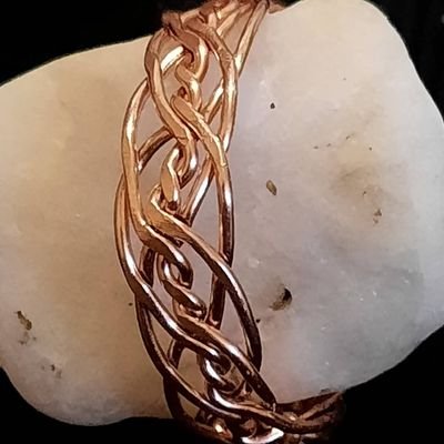 Get your bling on! https://t.co/ZEhy8PbMO4
handmade jewellery - wrapping and weaving