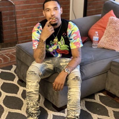 YNG - Most Hated 🖤💔 •Antisocial 🖕🏾🌎 •YNG👣 way or no way 🤑 GTB🎙 🗣 #ImHim