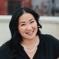 Susan Lee(@susanleewrites) 's Twitter Profile Photo