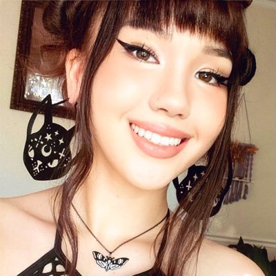 AVN nom • ex-NPR reporter • natural • hapa • anime enthusiast • inquiries: tomietang88@gmail.com • bu:@tomiebbydoll 👇I only check DMs on my VIP!👇