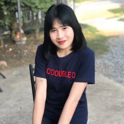 h0KaUG5QnNqn0Vr's profile picture. 