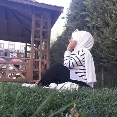 sirinyk0's profile picture. Dünya gül bana