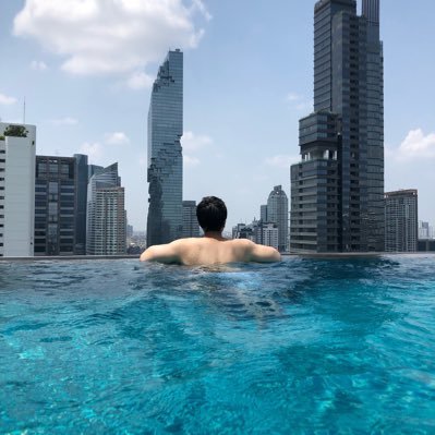 野蛮生长185/170 🔞 DDLG 仅此一个号 钢铁直男/不喜欢乱搞 喜健身/欧美风 有富婆更好 开个玩笑 不要装女的没意思/精分有脑水瓶 爱好舔伤口/强迫症
