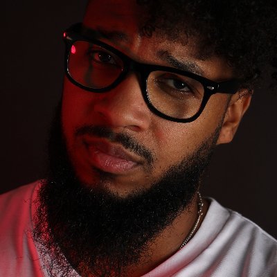 Snake.E was born in Cape Verde and started his career as a DJ at the age of 15 but it was in Portugal that he established himself and started in clear expansion