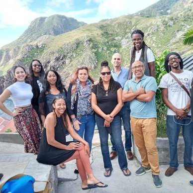 Co-creating research on sustainable & inclusive solutions for social adaptation to #climate challenges in the (Dutch) #Caribbean.
@KITLV_KNAW, USM & UVI
#ABCSSS