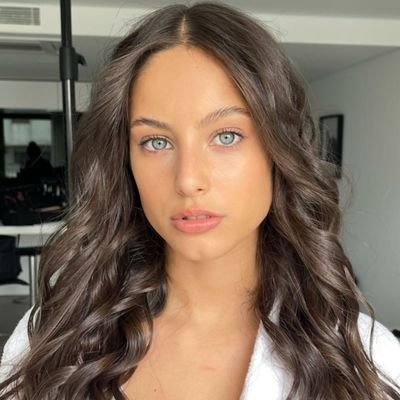 SofiaFarinha02's profile picture. 21y   //   
ig: sofia_farinha