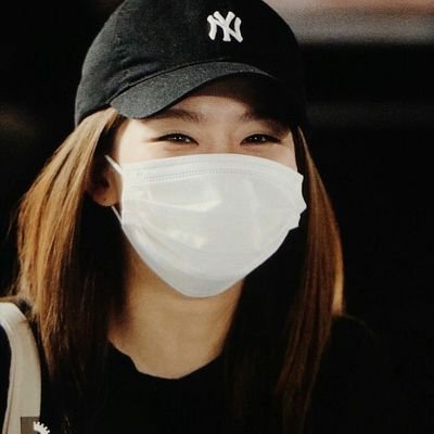 - ̗̀🦋 。 ꒰ #ℛ𝑜𝓁𝑒̀𝓅𝓁𝒶𝓎𝑒𝓇 ꒱ ⋮ A big baby bear who has warm smile. Favorite dance machine of #reveluv since #1994