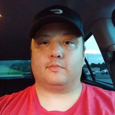 USAF Veteran. Tech nerd, video game lover and petter of dogs.