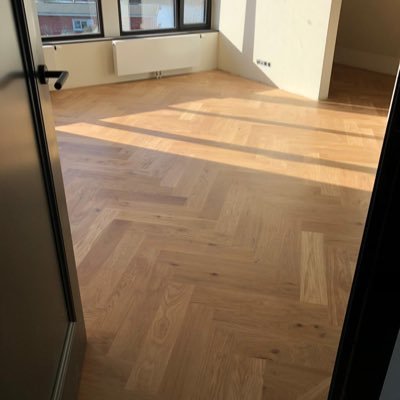 Webb Flooring UK provides quality flooring ,solid and engineered, all Parquet designs available.Enquiries email webbflooringuk@gmail.com