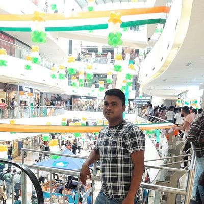 Vijayk84550975's profile picture. चल, गिर, उठ, फिर चलता चल
मंजिल को चूमने को मचलता चल …
रोज आएँगी चुनौतियाँ नए रंग रूप लेकर
जीतने के लिए तू भी पैंतरे बदलता चल …