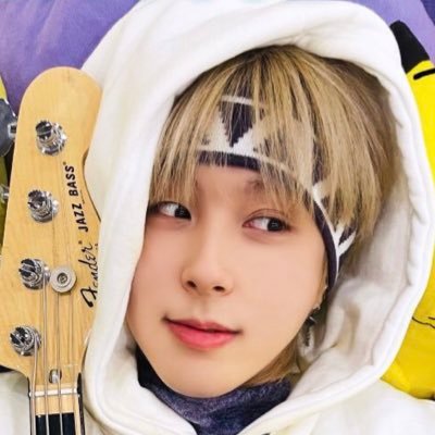 #기욱 — « 뚝뚝뚝뚝 » ‧͙⁺˚*・༓☾ #원위 #원어스 ✩ | ʏʜᴡʟᴏᴏᴋs / ᴋɢʜʟᴏᴏᴋs | 171121🏆 » ✦ 𓂃 she/her