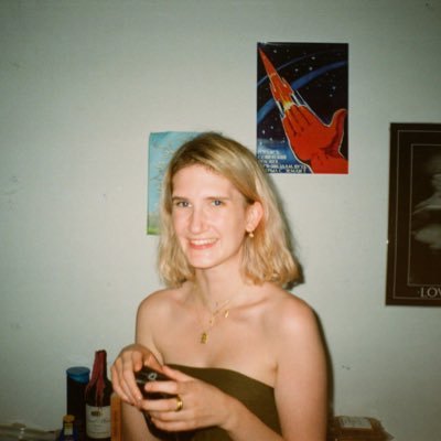 isabellakross's profile picture. Analyst @CrestAdvisory & graduate @UCLSSEES