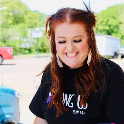 Daughter of a King.@SAGU alum. M Ed. Starbucks lover. Inspirer of 2rd grade hearts and minds,@BlueHazeWSISD.Flocabulary MC Edu! #fortheloveoffirstgrade