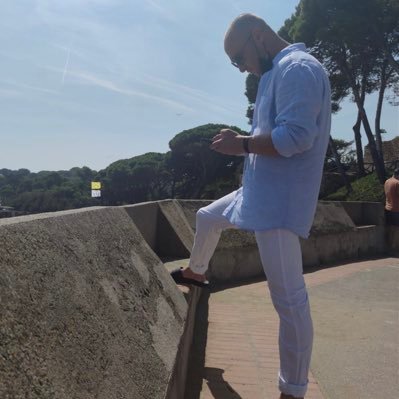 DavidAntilliris's profile picture. Tindrem una República el dia que posem Pit i Collons, FERM I DIGNE (Ironia Mode ON)