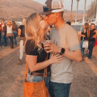 hans (@hannnarosee) 's Twitter Profile