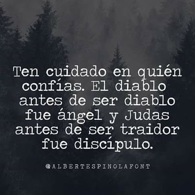 Trato siempre ser auténtico y vivir al maximo la vida en el presente.