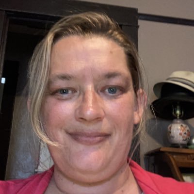 HopeGalladro's profile picture. 