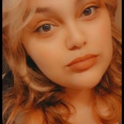 AlygirlPrice's profile picture. I am not outspoken, I just choose to speak up. 🖕😬🖕