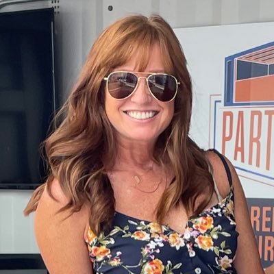triathlete, runner, mom, wife ~ writer, blogger and social media newbie with untamed imagination
