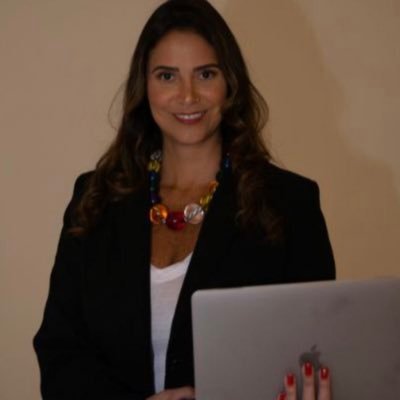 claudiarqm's profile picture. Carioca, mãe, esposa, advogada, cervejeira por paixão e tricolor de coração! ❤️❤️