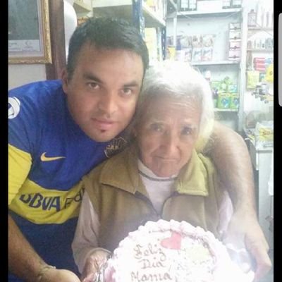 tumchyNegro's profile picture. El lujo es vulgaridad